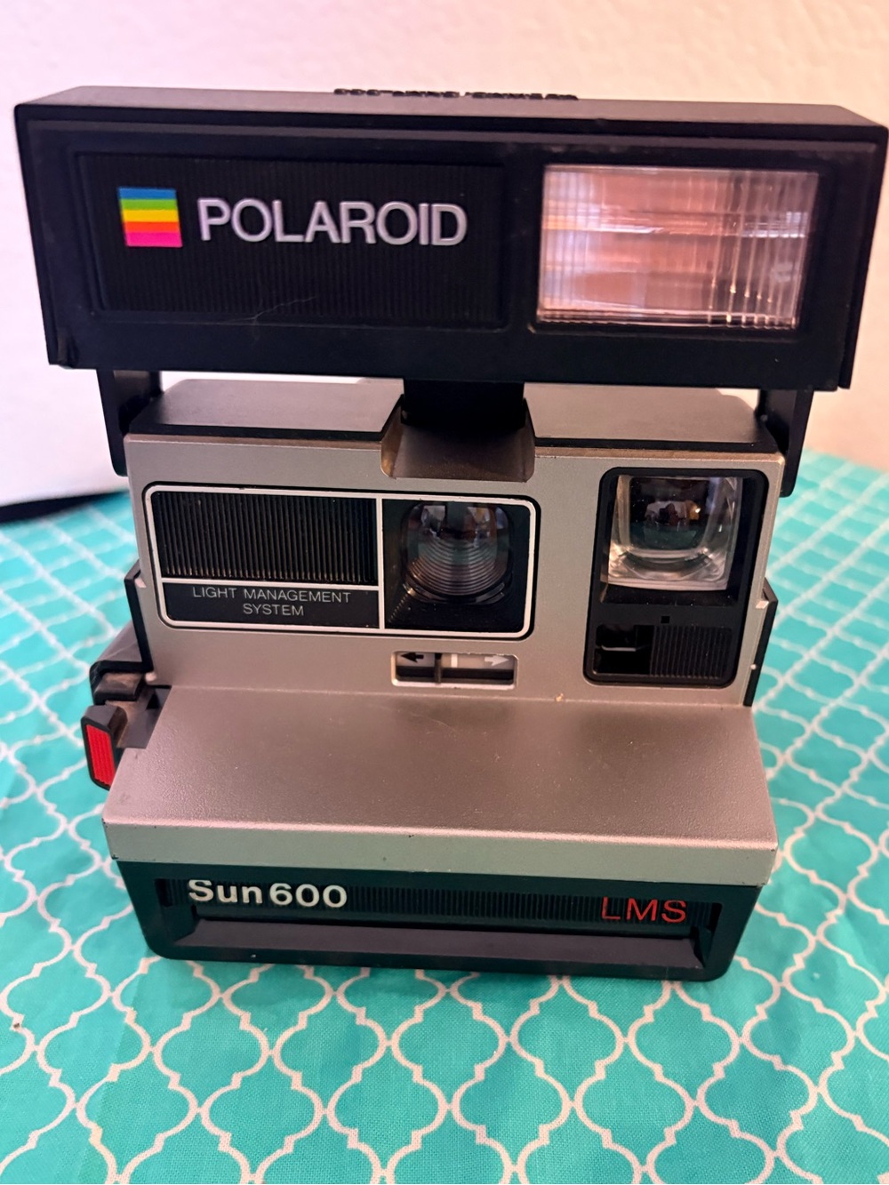 Polaroid Sun 600 LMS Instant Camera TESTED